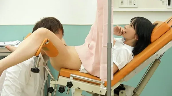 Nghe em rên như này sao anh chịu cho nổi